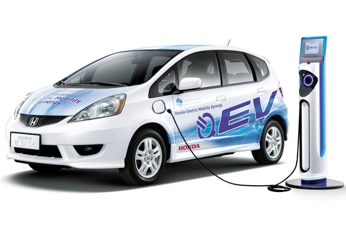 國務(wù)院：大力推進(jìn)電動汽車充電設(shè)施建設(shè).jpeg